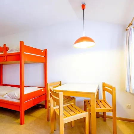 Hostel Djh