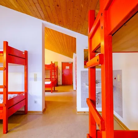Hostel Djh *